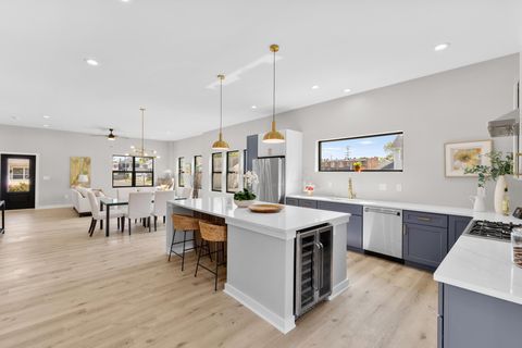 Tiny photo for 981 Gilbert Street, Columbus, OH 43206 (MLS # 225037750)