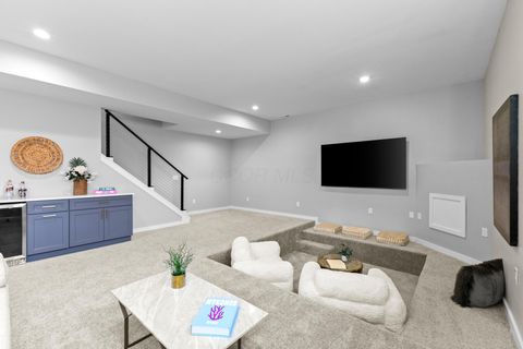 Tiny photo for 981 Gilbert Street, Columbus, OH 43206 (MLS # 225037750)