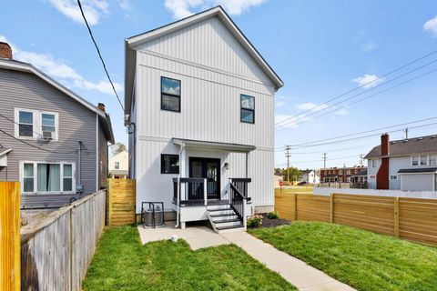 Tiny photo for 981 Gilbert Street, Columbus, OH 43206 (MLS # 225037750)