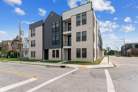 Photo of 160 Wilson Avenue, Columbus, OH 43205 (MLS # 226014392)