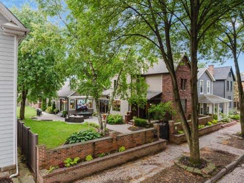 Homes For Sale - 487 E Beck Street<br/> Columbus, OH 43206