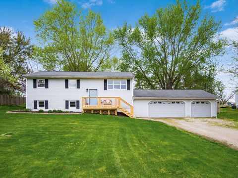 Photo of 12255 Black Road, Marysville, OH 43040 (MLS # 226013012)