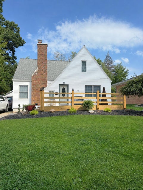 Photo of 179 Oakwood Drive, Mansfield, OH 44906 (MLS # 226033453)
