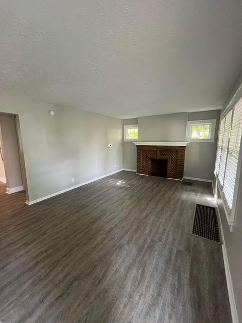 Photo of 11 E Kelso Road, Columbus, OH 43202 (MLS # 225044949)