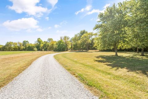 Tiny photo for 13062 Fosdyke Road, Utica, OH 43080 (MLS # 226004440)