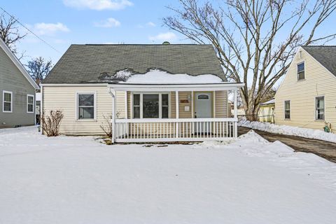 Photo of 3001 Woodland Avenue, Columbus, OH 43224 (MLS # 226003469)
