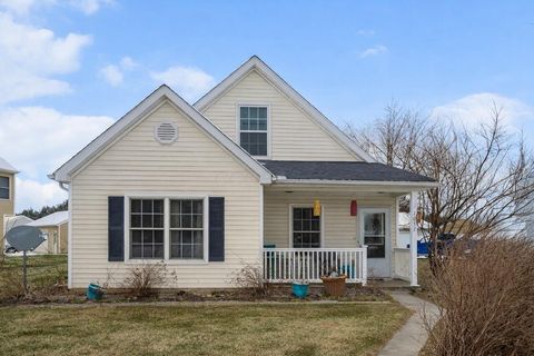 Photo of 1052 Braxton Boulevard, London, OH 43140 (MLS # 226005910)