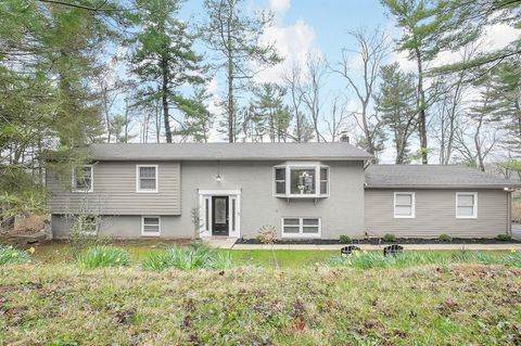 Photo of 291 Pinetree Drive, Granville, OH 43023 (MLS # 226009928)