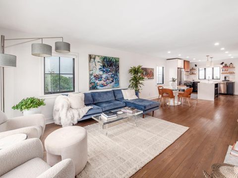 Tiny photo for 221 S Roosevelt Avenue, Bexley, OH 43209 (MLS # 226000346)