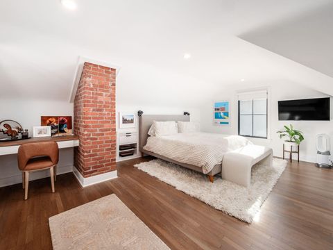 Tiny photo for 221 S Roosevelt Avenue, Bexley, OH 43209 (MLS # 226000346)