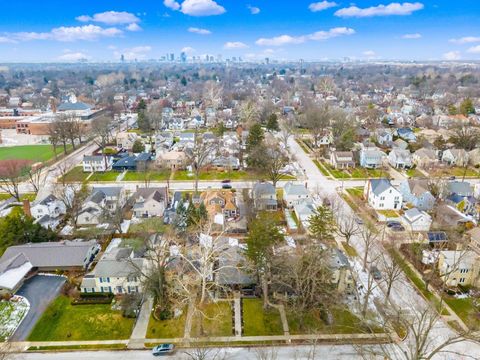 Tiny photo for 221 S Roosevelt Avenue, Bexley, OH 43209 (MLS # 226000346)