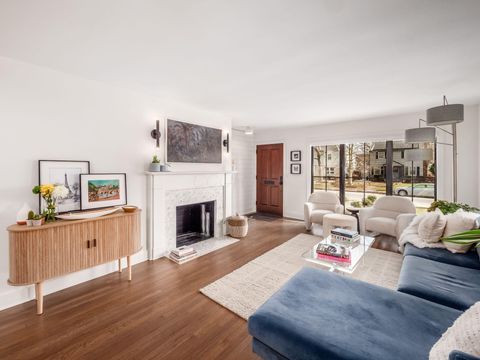 Tiny photo for 221 S Roosevelt Avenue, Bexley, OH 43209 (MLS # 226000346)