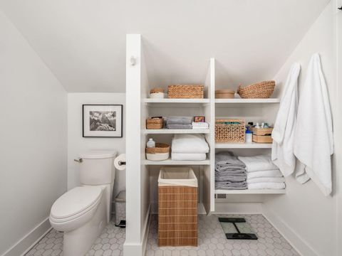 Tiny photo for 221 S Roosevelt Avenue, Bexley, OH 43209 (MLS # 226000346)