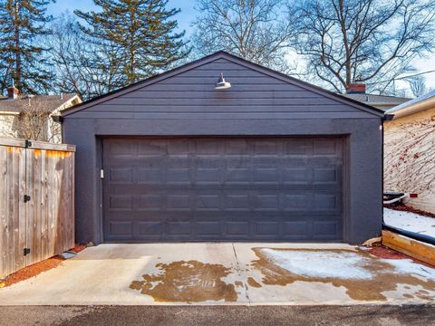 Tiny photo for 221 S Roosevelt Avenue, Bexley, OH 43209 (MLS # 226000346)