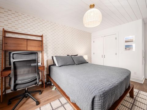 Tiny photo for 221 S Roosevelt Avenue, Bexley, OH 43209 (MLS # 226000346)