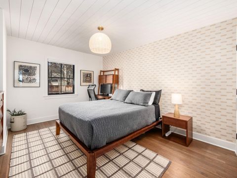 Tiny photo for 221 S Roosevelt Avenue, Bexley, OH 43209 (MLS # 226000346)