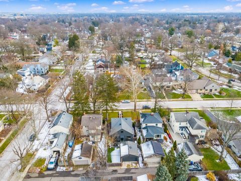 Tiny photo for 221 S Roosevelt Avenue, Bexley, OH 43209 (MLS # 226000346)