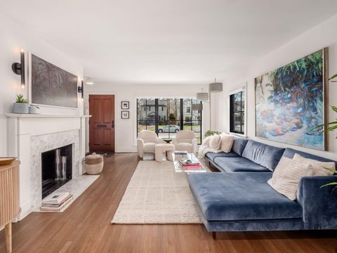 Tiny photo for 221 S Roosevelt Avenue, Bexley, OH 43209 (MLS # 226000346)