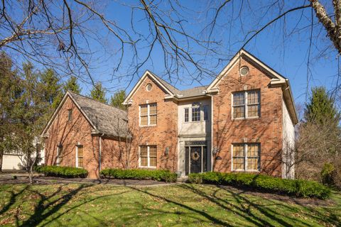 Photo of 1204 Poppy Hills Drive, Blacklick, OH 43004 (MLS # 226010519)