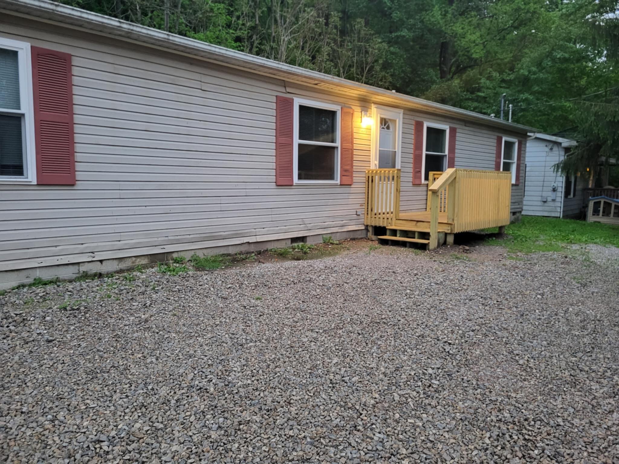 480 High Street, Nelsonville, Ohio image 2