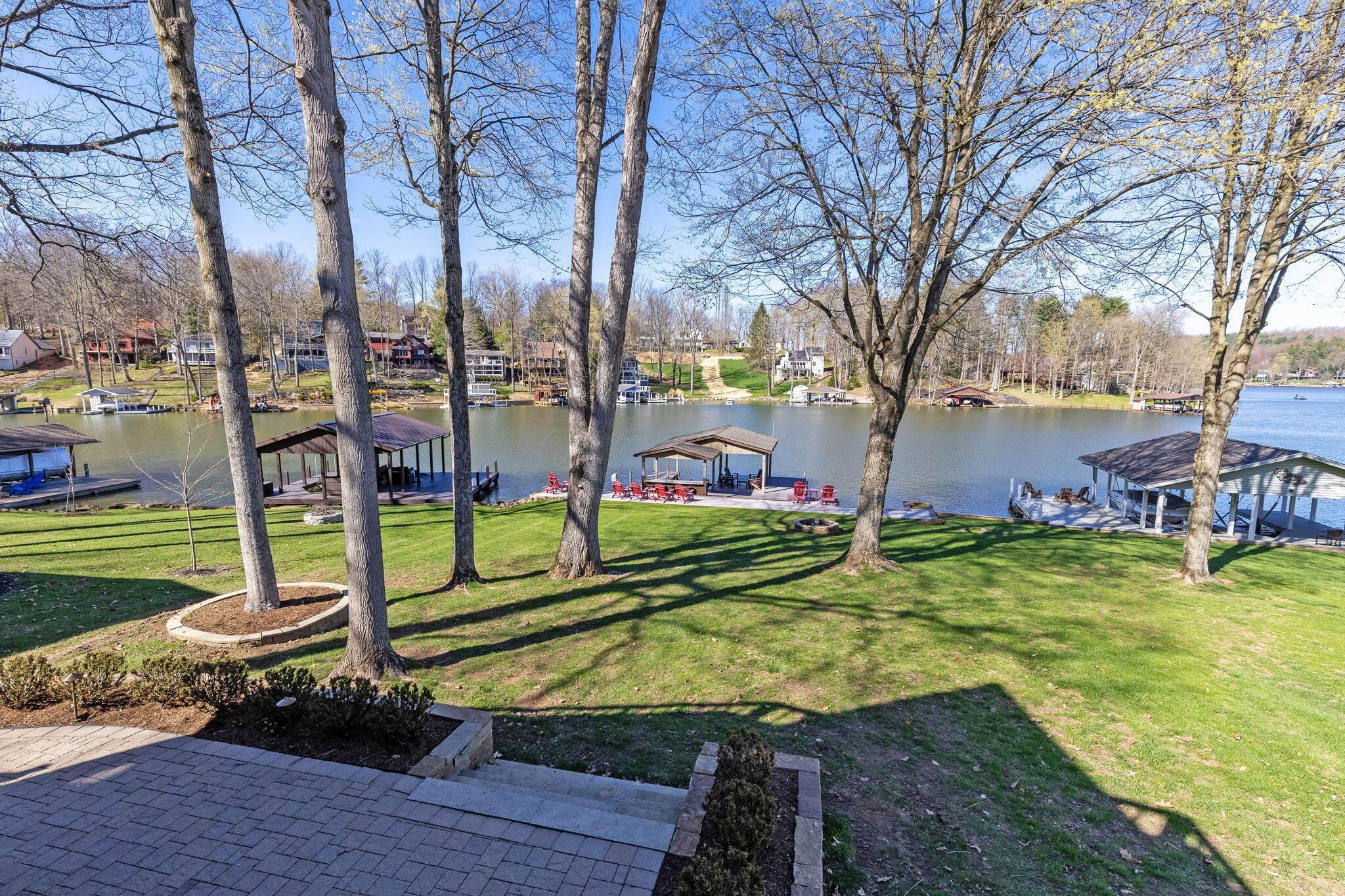 489 Lakeview Heights Drive, Howard, Ohio image 38