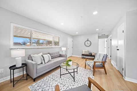 Tiny photo for 4024 Colby Avenue, Columbus, OH 43227 (MLS # 226004720)