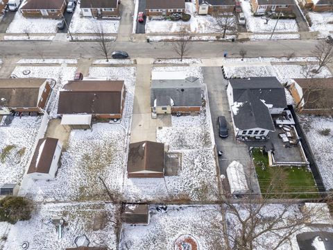 Tiny photo for 4024 Colby Avenue, Columbus, OH 43227 (MLS # 226004720)