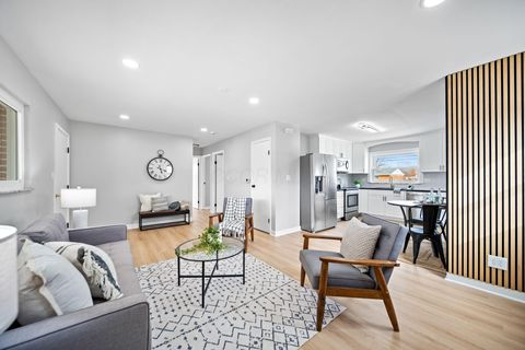 Tiny photo for 4024 Colby Avenue, Columbus, OH 43227 (MLS # 226004720)