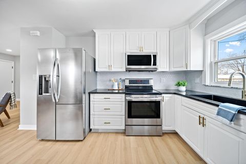 Tiny photo for 4024 Colby Avenue, Columbus, OH 43227 (MLS # 226004720)