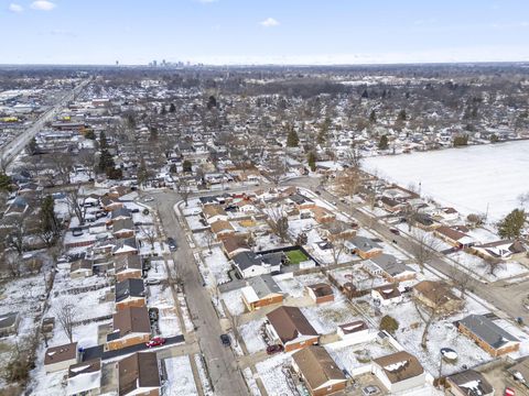 Tiny photo for 4024 Colby Avenue, Columbus, OH 43227 (MLS # 226004720)