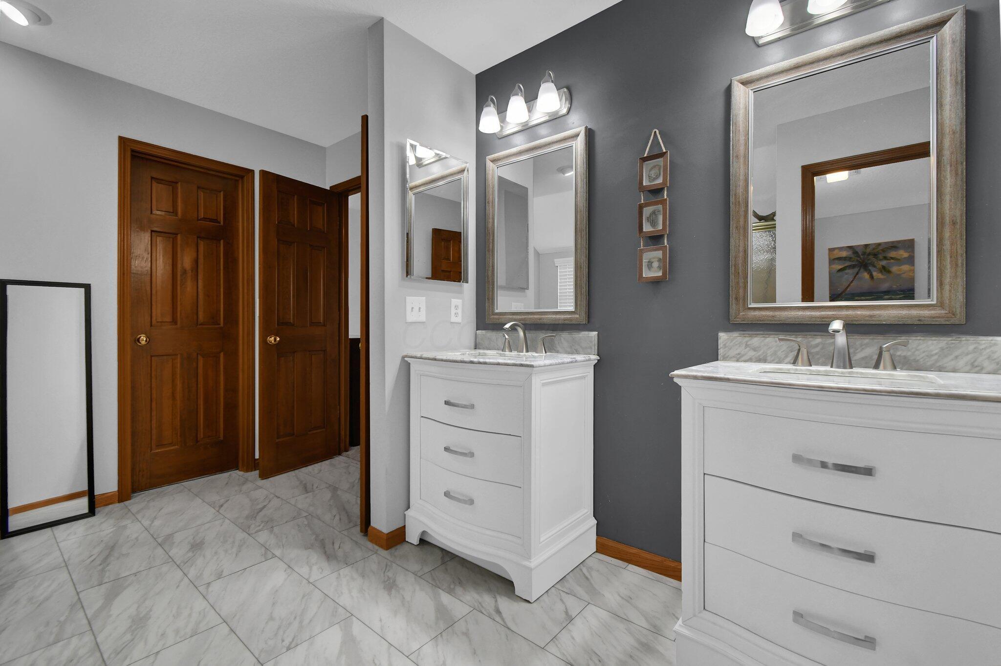 5041 Longbenton Way, Dublin, Ohio image 40