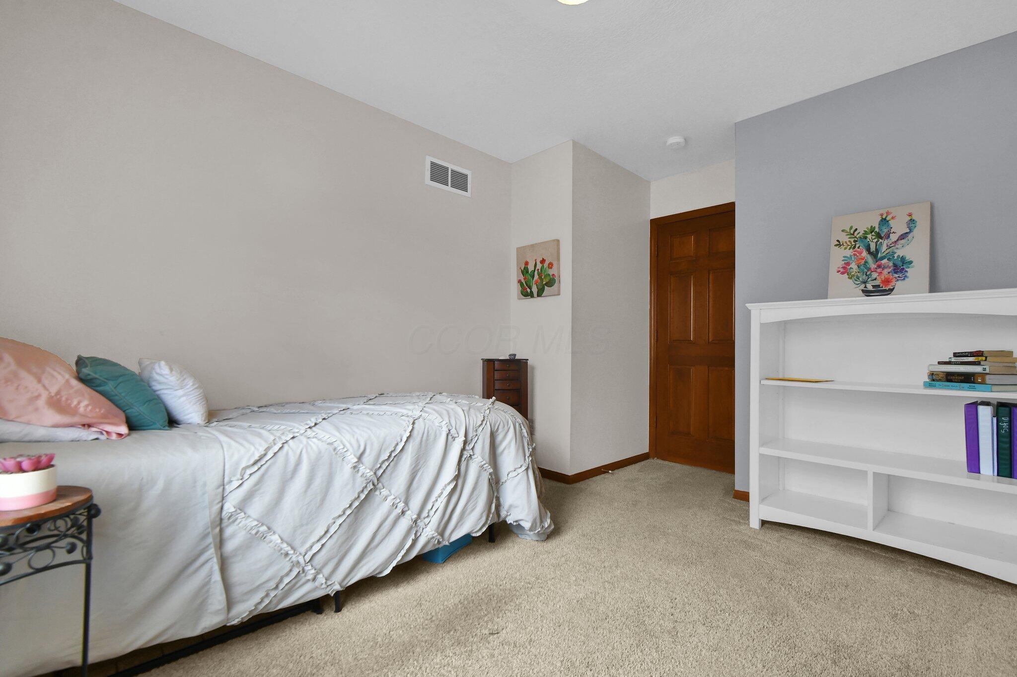5041 Longbenton Way, Dublin, Ohio image 36