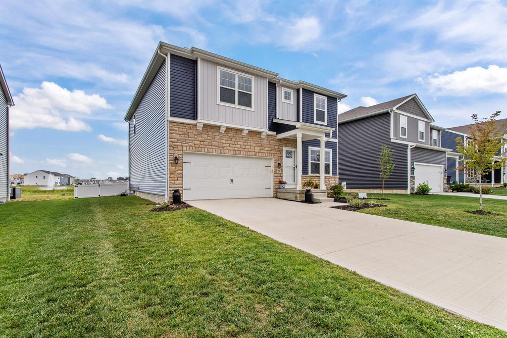 Photo of 750 Leslie Drive, Plain City, OH 43064 (MLS # 226022033)