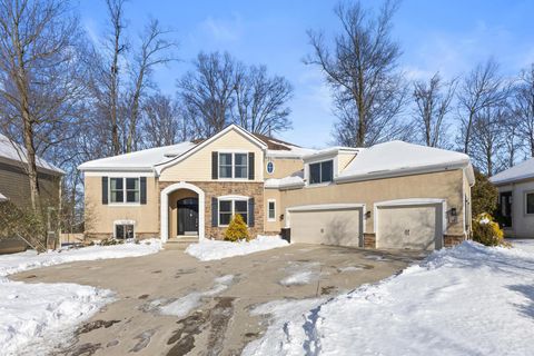 Photo of 635 Maketewah Drive, Delaware, OH 43015 (MLS # 226002971)