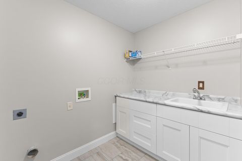 Tiny photo for 635 Maketewah Drive, Delaware, OH 43015 (MLS # 226002971)