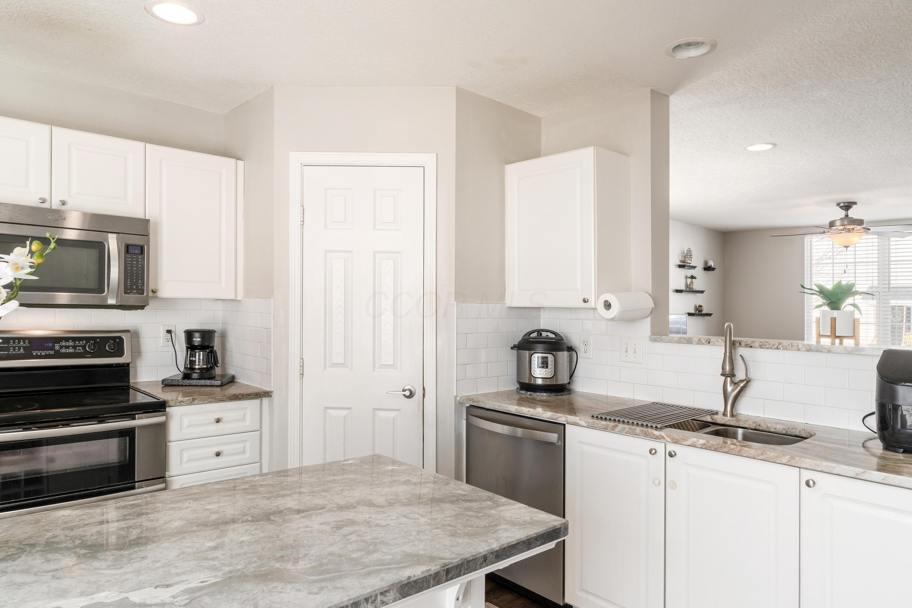 376 Pristine Path, Blacklick, Ohio image 12
