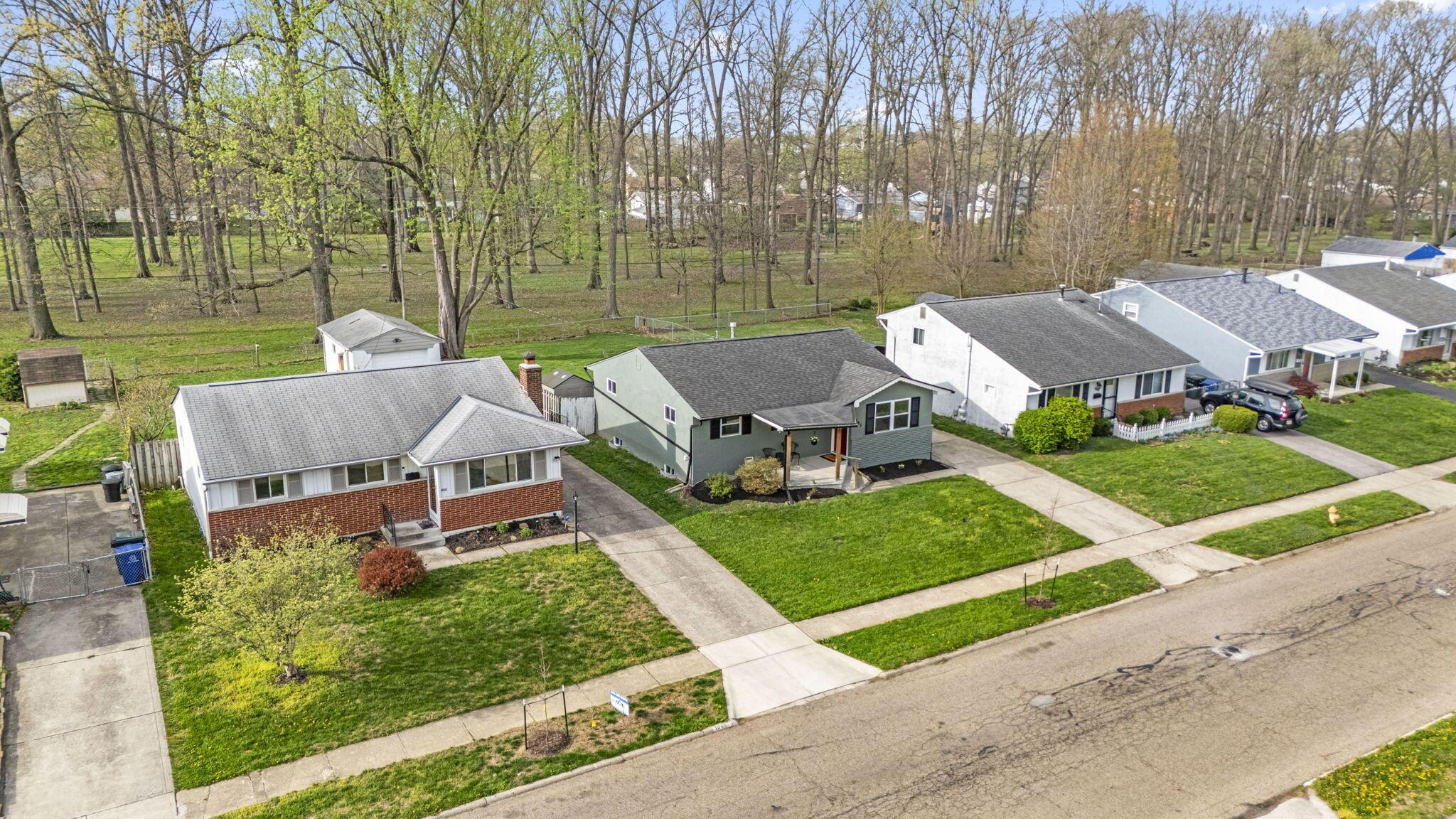 995 E Lincoln Avenue