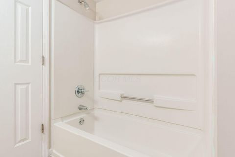 Tiny photo for 2733 Greystone Drive D #D, Columbus, OH 43220 (MLS # 226002924)