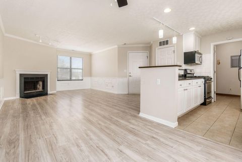 Tiny photo for 2733 Greystone Drive D #D, Columbus, OH 43220 (MLS # 226002924)