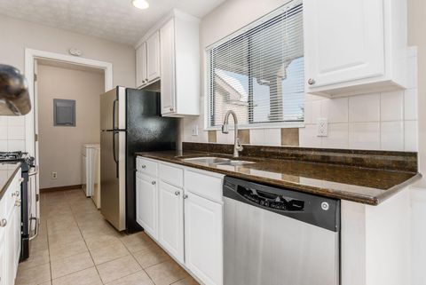 Tiny photo for 2733 Greystone Drive D #D, Columbus, OH 43220 (MLS # 226002924)