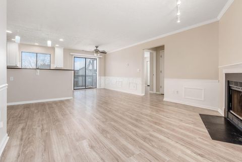 Tiny photo for 2733 Greystone Drive D #D, Columbus, OH 43220 (MLS # 226002924)