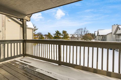 Tiny photo for 2733 Greystone Drive D #D, Columbus, OH 43220 (MLS # 226002924)