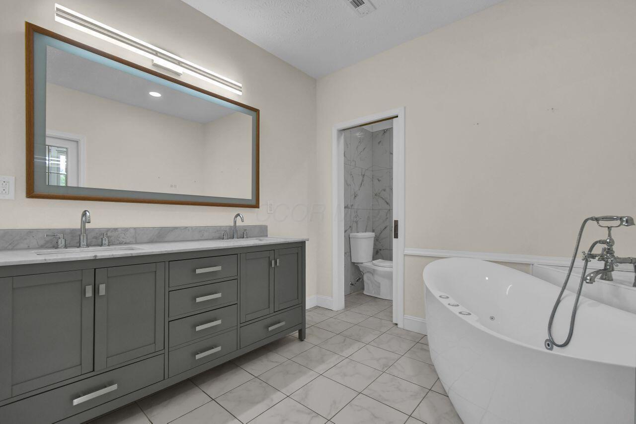 208 S Portland Street, Chesterville, Ohio image 24