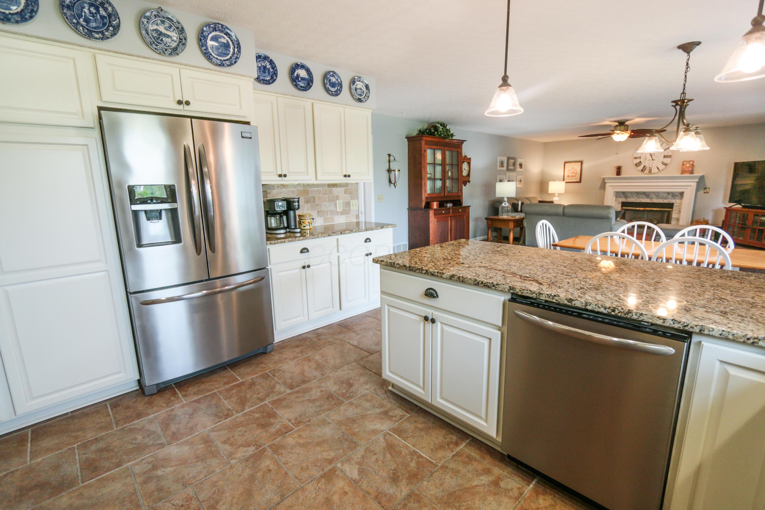 54 Brandon Drive, Pataskala, Ohio image 21