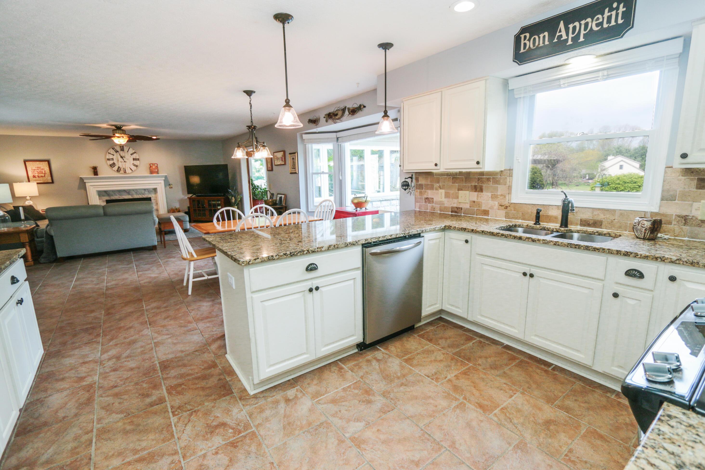 54 Brandon Drive, Pataskala, Ohio image 17