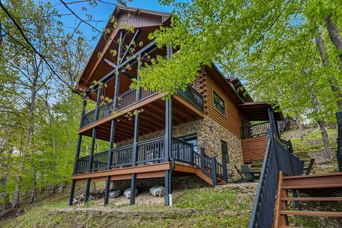 Photo of 653 Natchez Lane, Sugar Grove, OH 43155 (MLS # 226015414)