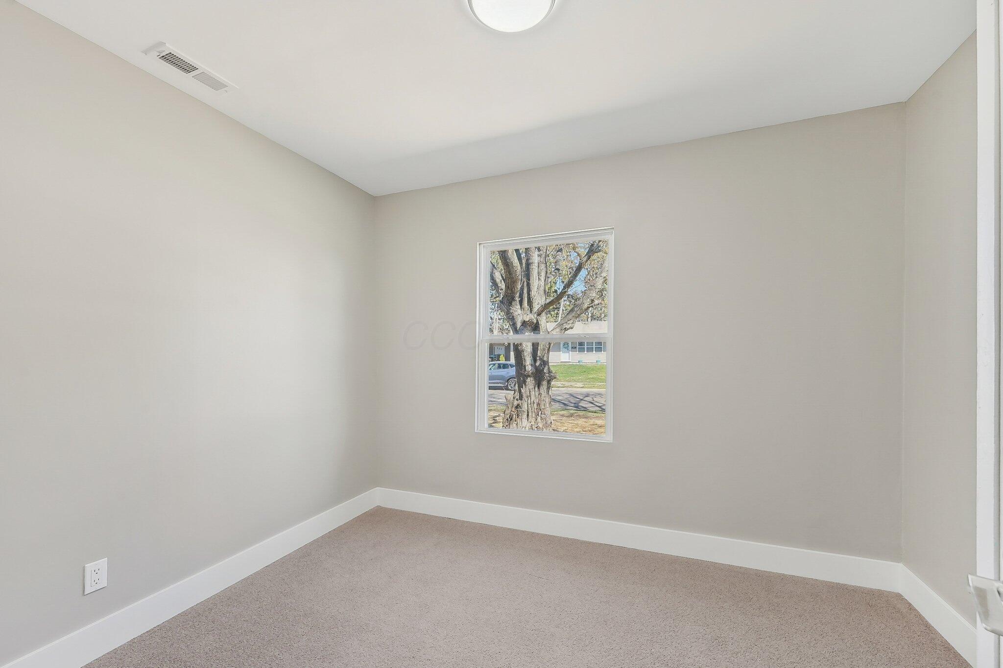 539 Seneca Drive, Newark, Ohio image 17