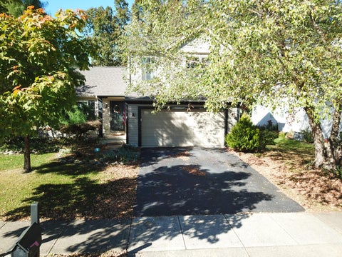 Photo of 341 Stonhope Drive, Delaware, OH 43015 (MLS # 226039711)