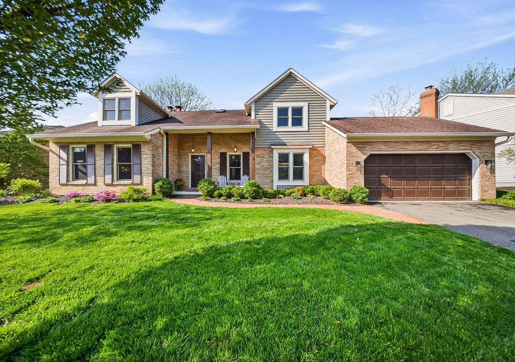 Photo of 5301 Aryshire Drive, Dublin, OH 43017 (MLS # 226012592)