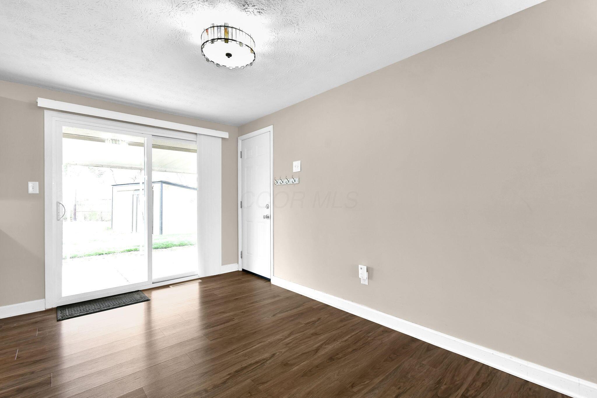 6739 Greenbush Drive, Reynoldsburg, Ohio image 9